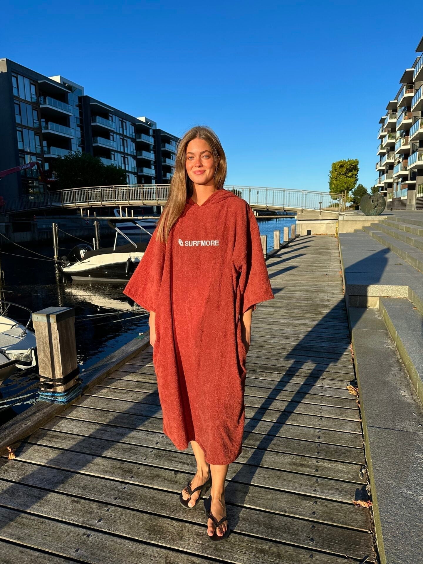 De 3 bedste badeponchoer til voksne og børn – Guide til valg af den rette model