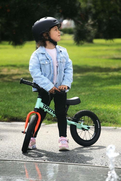 Yedoo balancecykel med barn