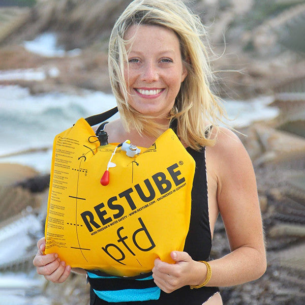 restube-oppustelig-redningsvest-75n-blaa-dame