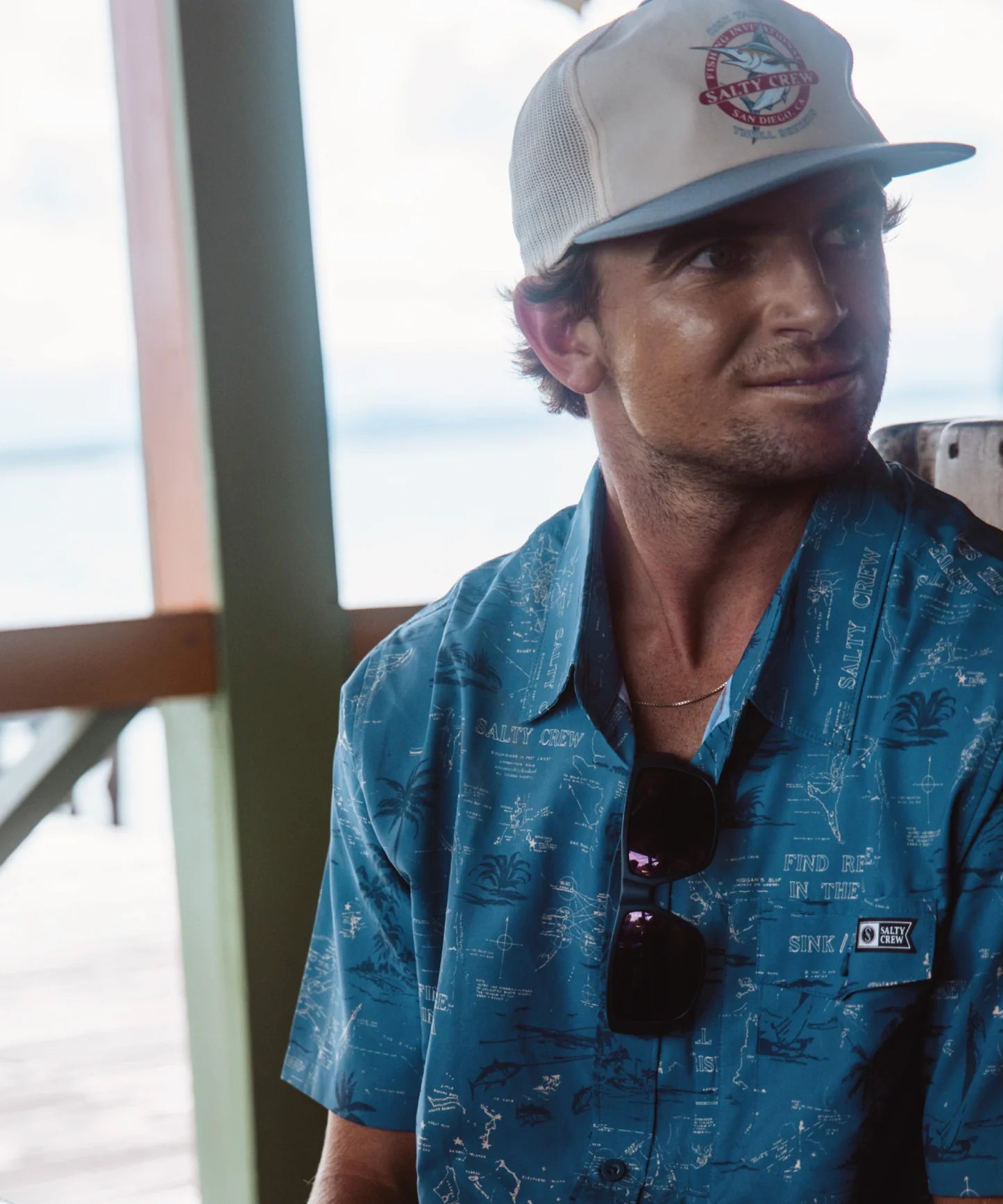 Salty Crew Seafarer S/S Tech Woven - Skifergrå