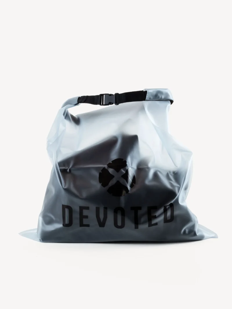 Devoted-Waterproof-Wetsuit-Bag-27L-02