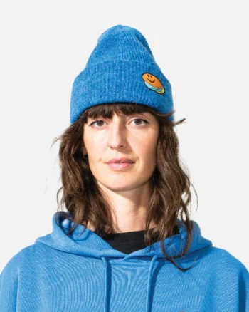 Bataleon-2Way-Beanie-2025-Bataleon-Snowboards_-product-image-2025-snowboarding-apparel-4_35511e31-7437-4d3d-bcf4-83f8f6b56f8f.jpg