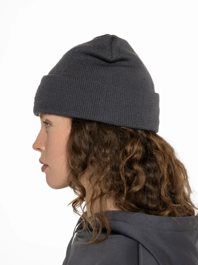 armada-staple-beanie-anthracite-dame-fra-siden